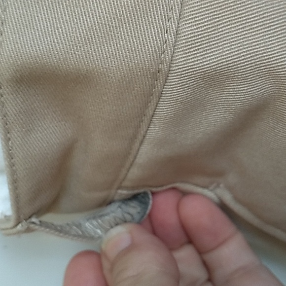 Lands' End Desert Khaki 9 in. Shorts size 37 - Picture 8 of 11